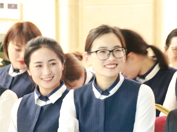 房地产礼仪培训